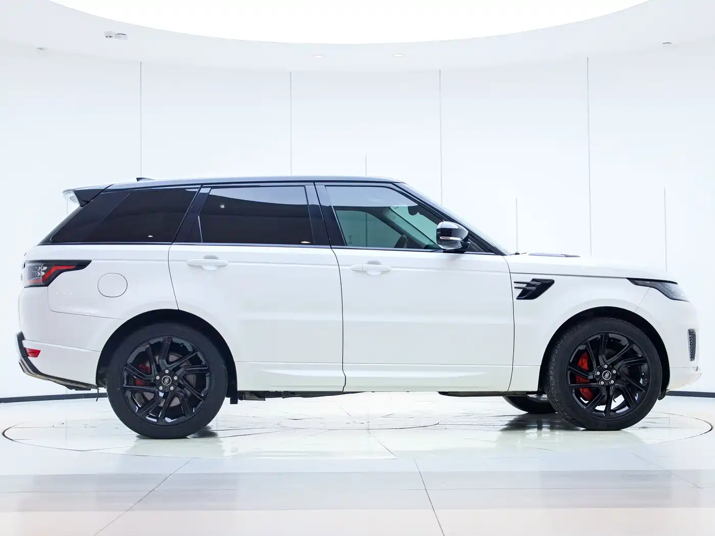 Land Rover Range Rover Sport 2018 3.0 SC V6 HSE DYNAMIC фото 4