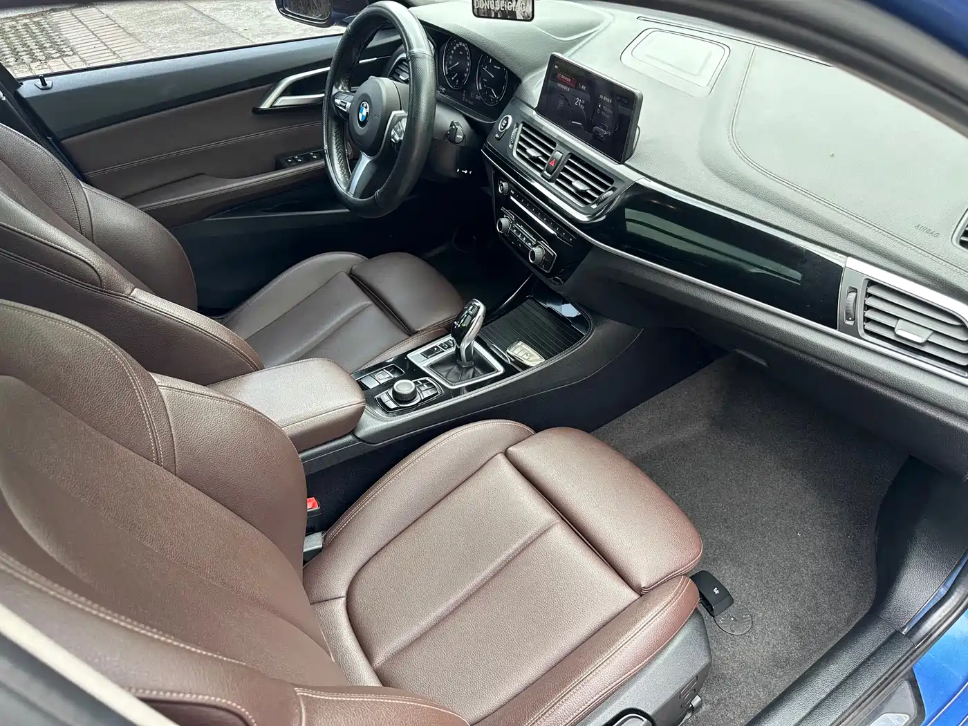 BMW 1 Series 2020 Model 120i M Sport Package фото 33