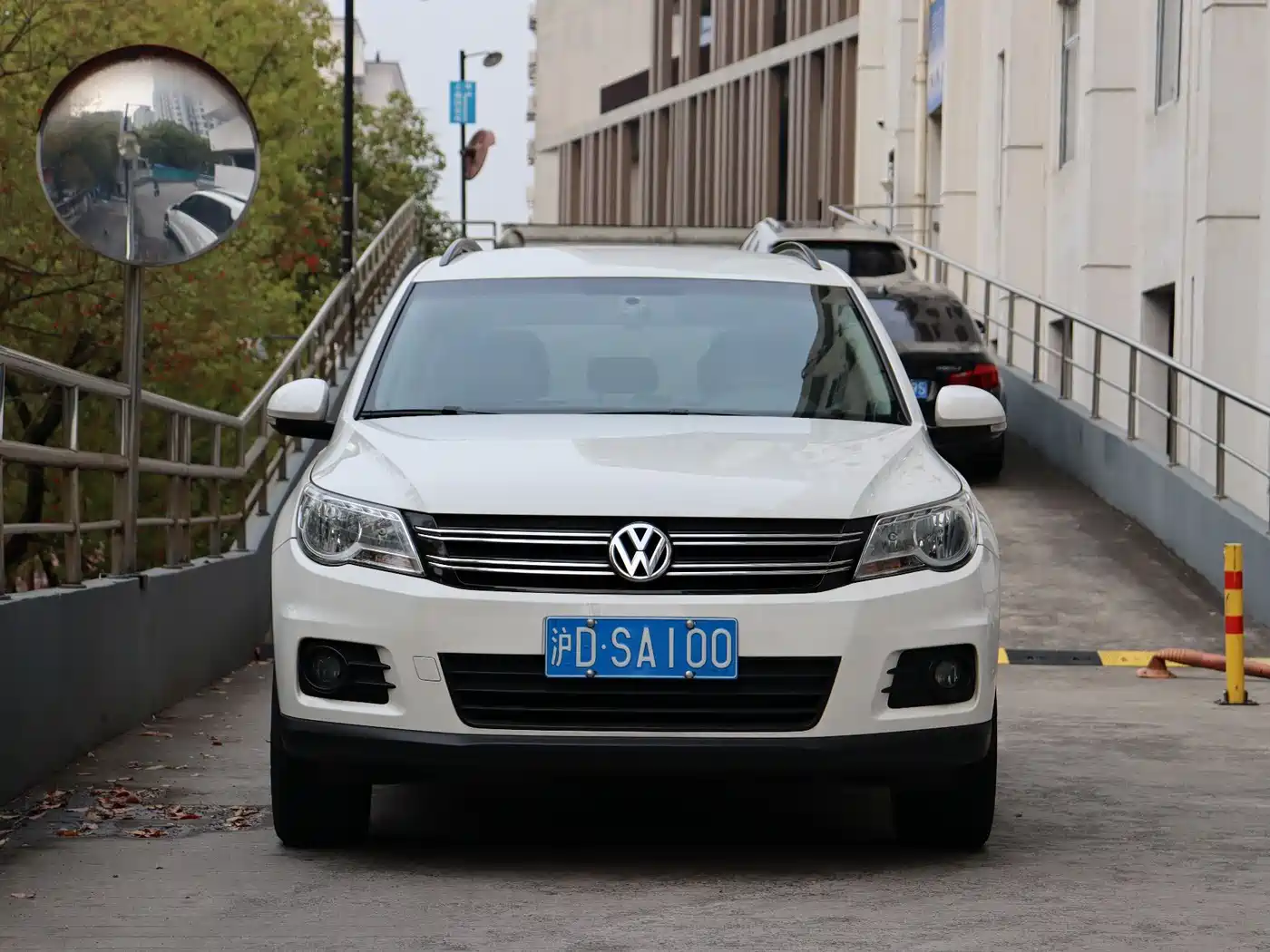 Volkswagen Tiguan 2012 1.8TSI Automatic 2WD Trend Edition фото 2