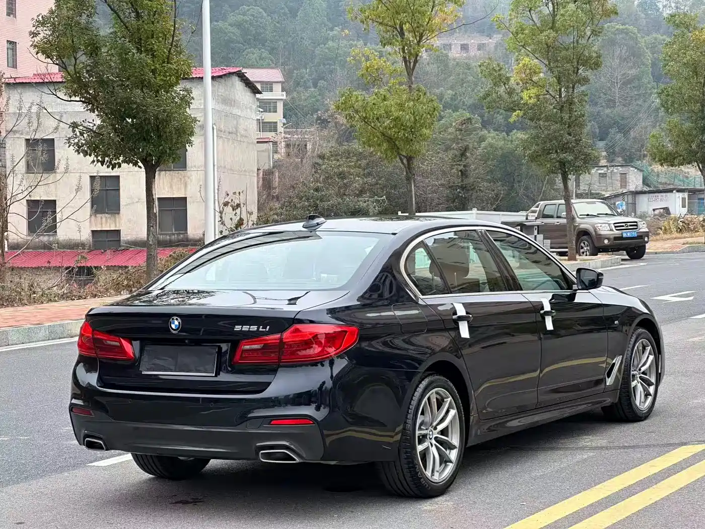 BMW 5 Series 2020 525Li M Sport Package фото 7