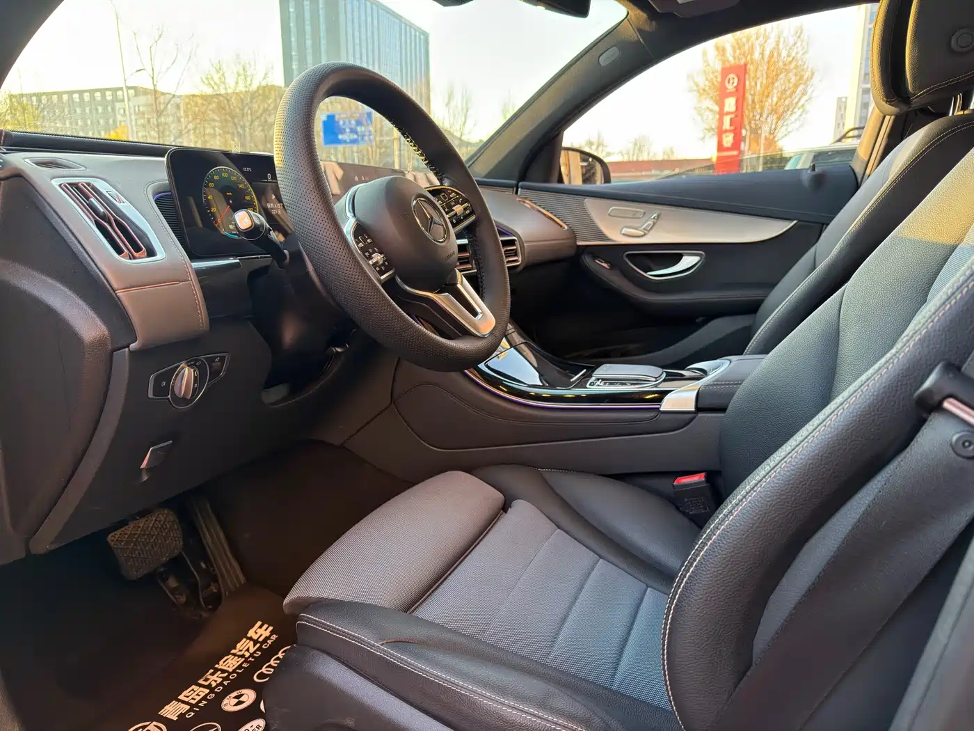 MERCEDES-BENZ EQC