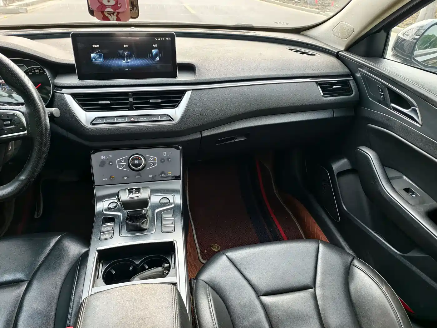 Hongqi H5 2022 Classic Facelift 1.5T DCT Flag Rhythm Edition фото 11