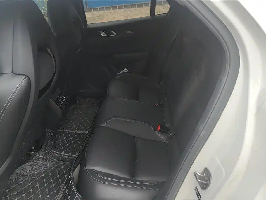Lynk & Co 03 2021 2.0TD Auto Jin Plus фото 11