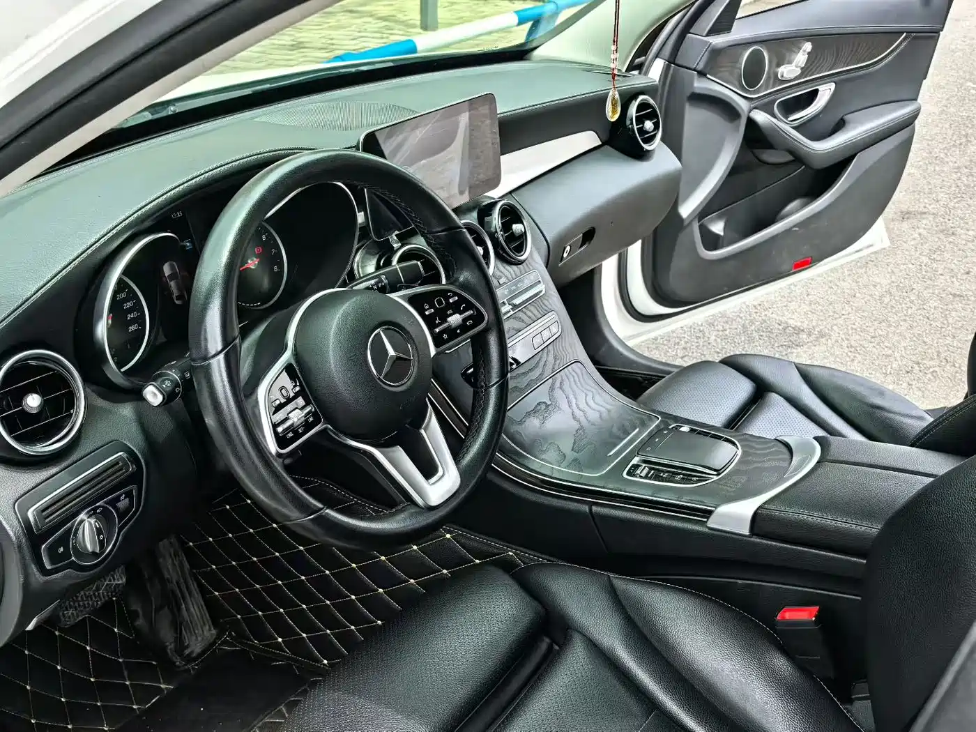 Mercedes-Benz C-Class 2019 C 180 L Fashion Sport Edition фото 5
