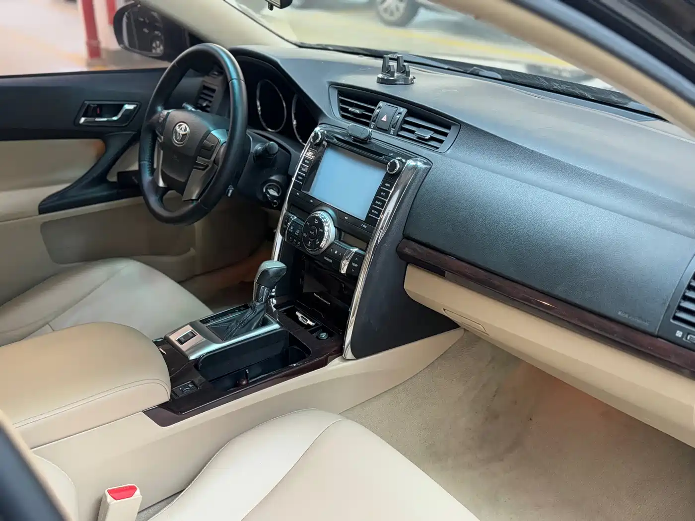 Toyota Reiz 2012 2.5V Grace Elite Styling Edition фото 8