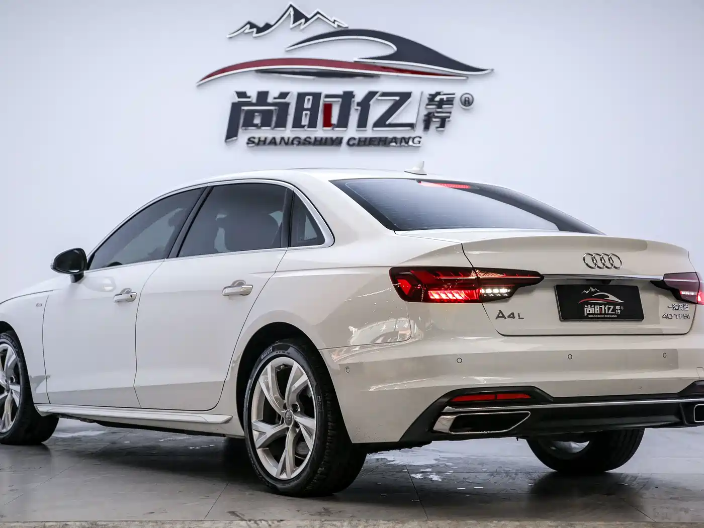 Audi A4L 2020 40 TFSI Luxury Elegance фото 8