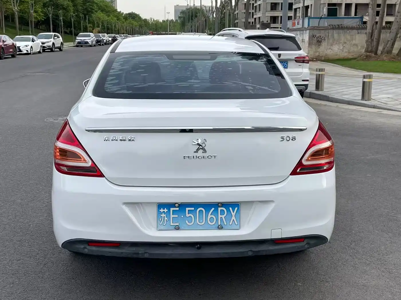 Peugeot 308 2013 Model 1.6L Automatic Superior Style фото 9
