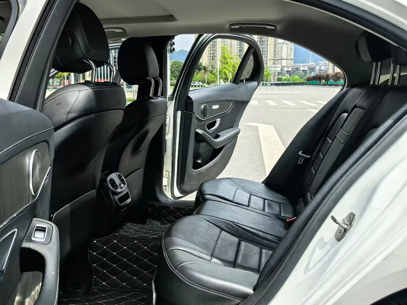 Mercedes-Benz C-Class 2019 C 180 L Fashion Sport Edition фото 4