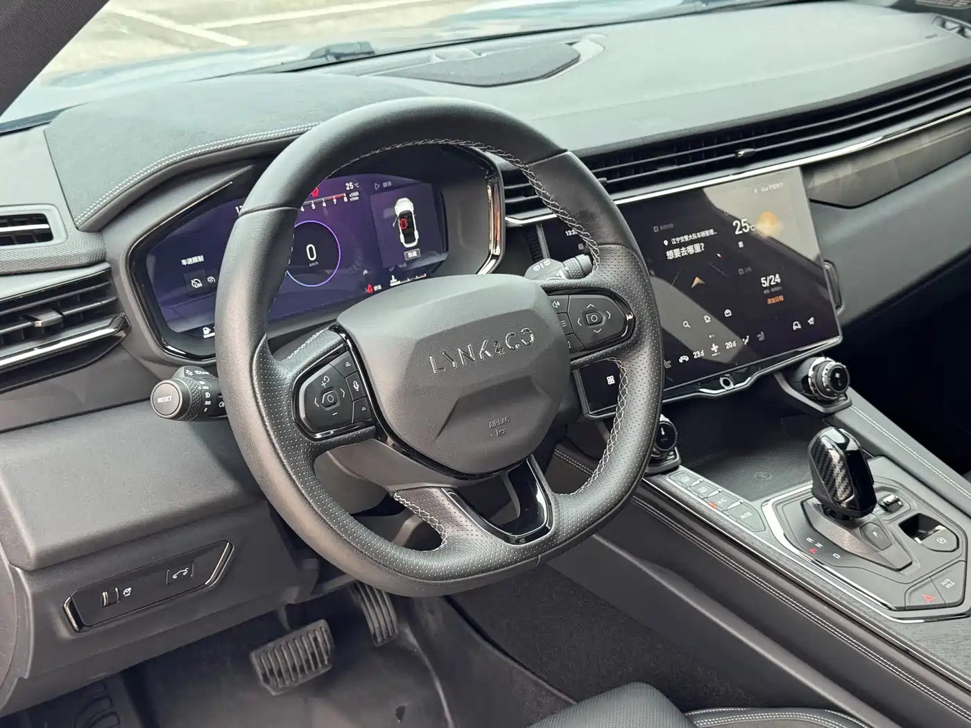 Lynk & Co 01 2021 2.0TD AWD Halo Sport фото 8