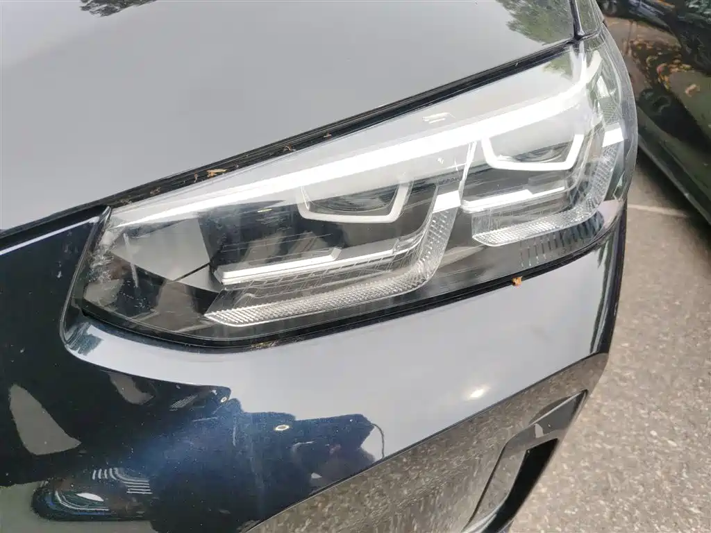BMW iX3 2022 Leading Edition фото 24