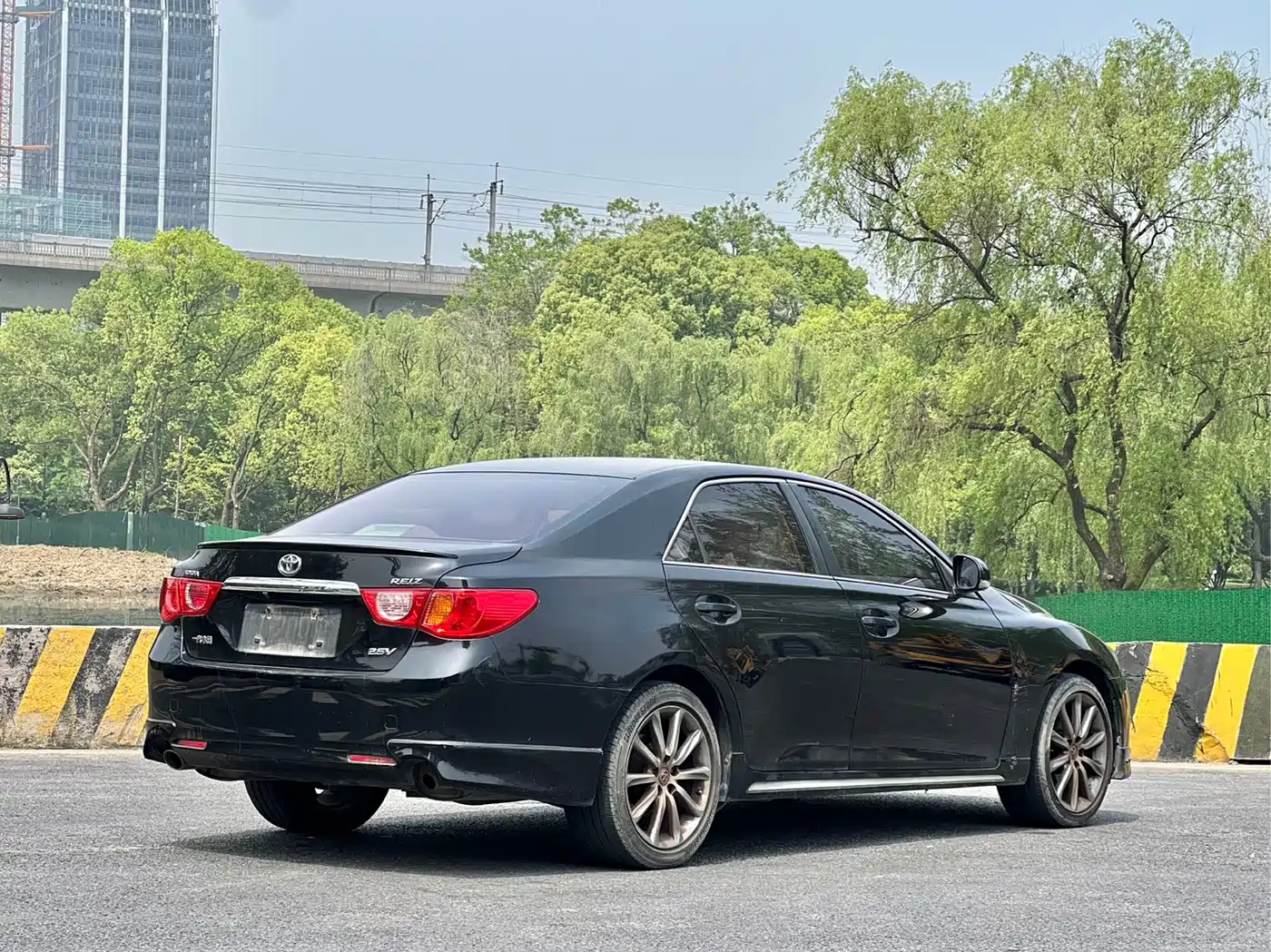 Toyota Reiz 2012 2.5V Grace Elite Styling Edition фото 12