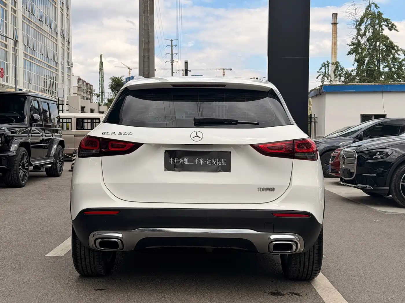 MERCEDES-BENZ GLA