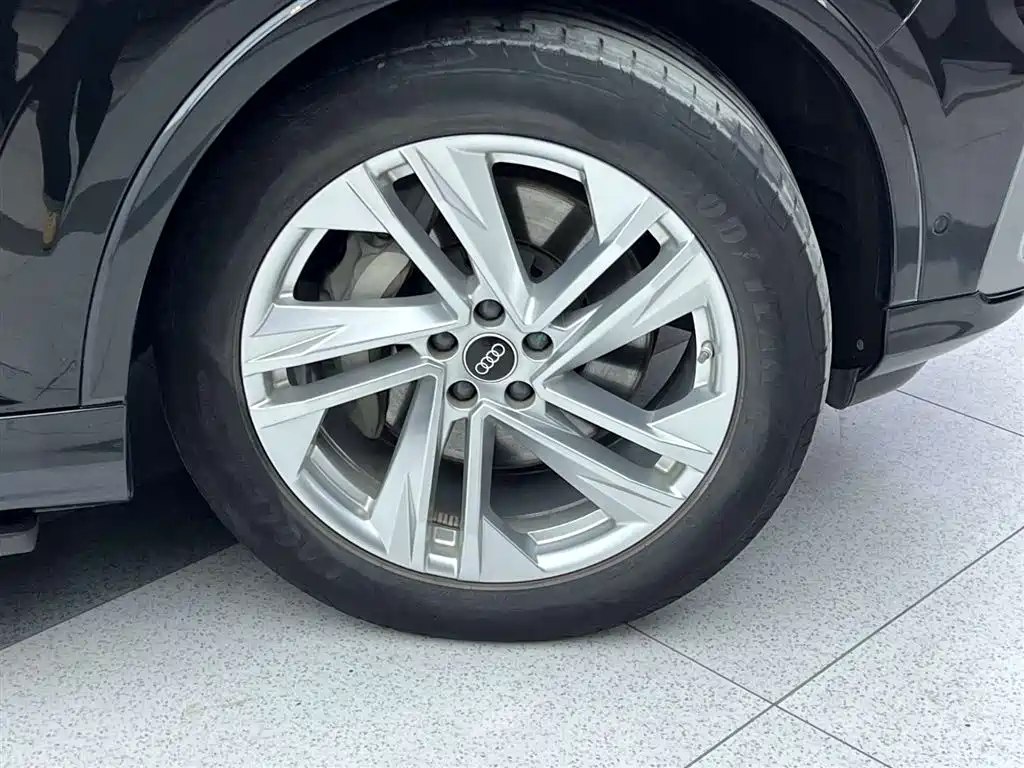Audi Q7 2021 45 TFSI quattro S line Sport фото 9