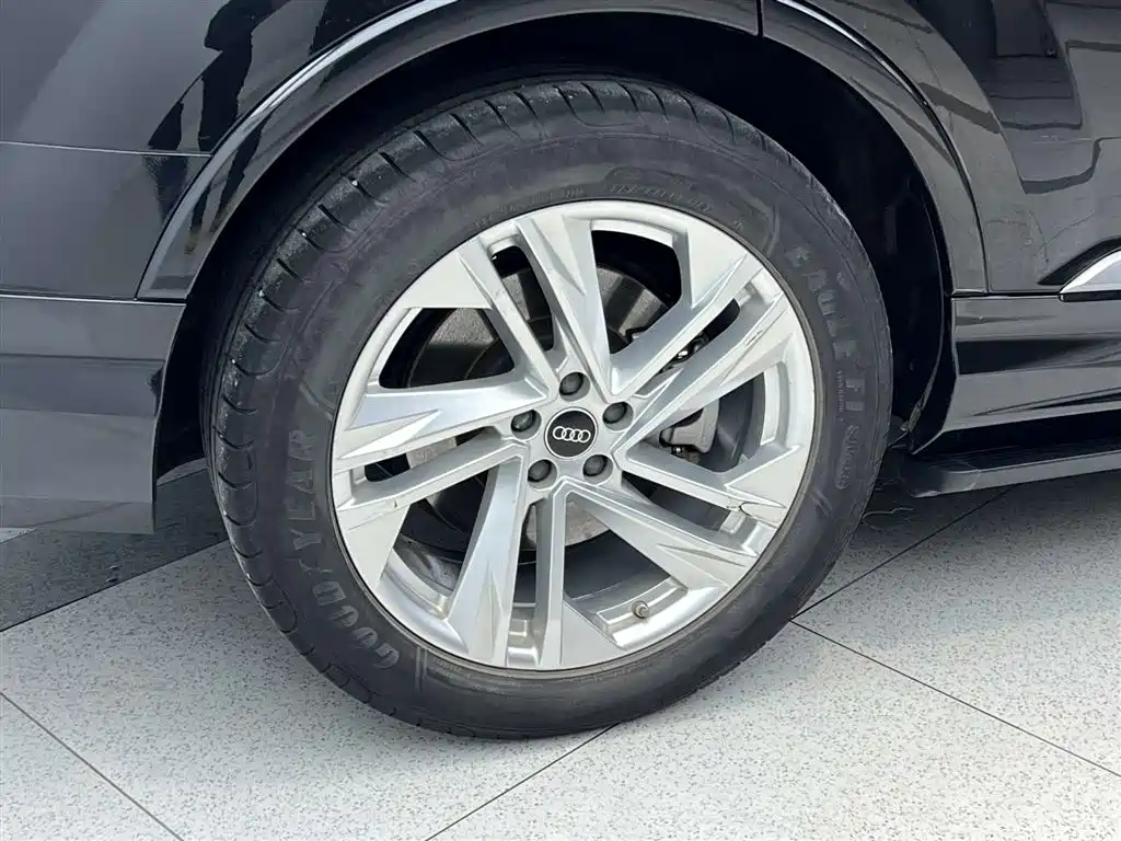 Audi Q7 2021 45 TFSI quattro S line Sport фото 11