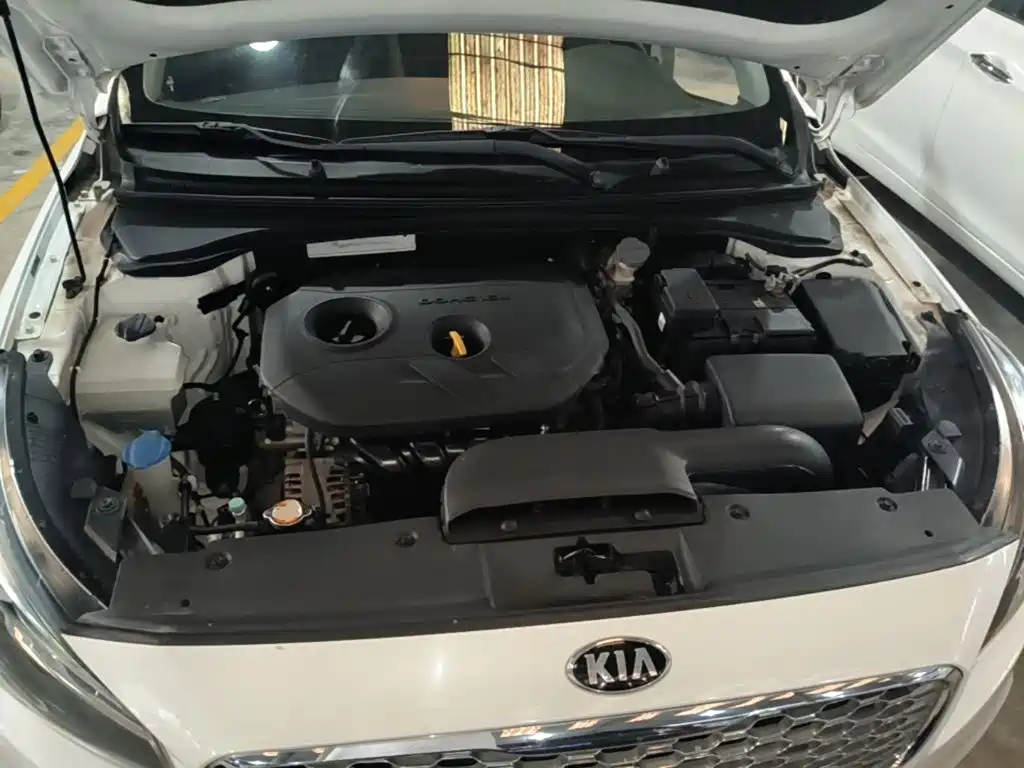 KIA K4