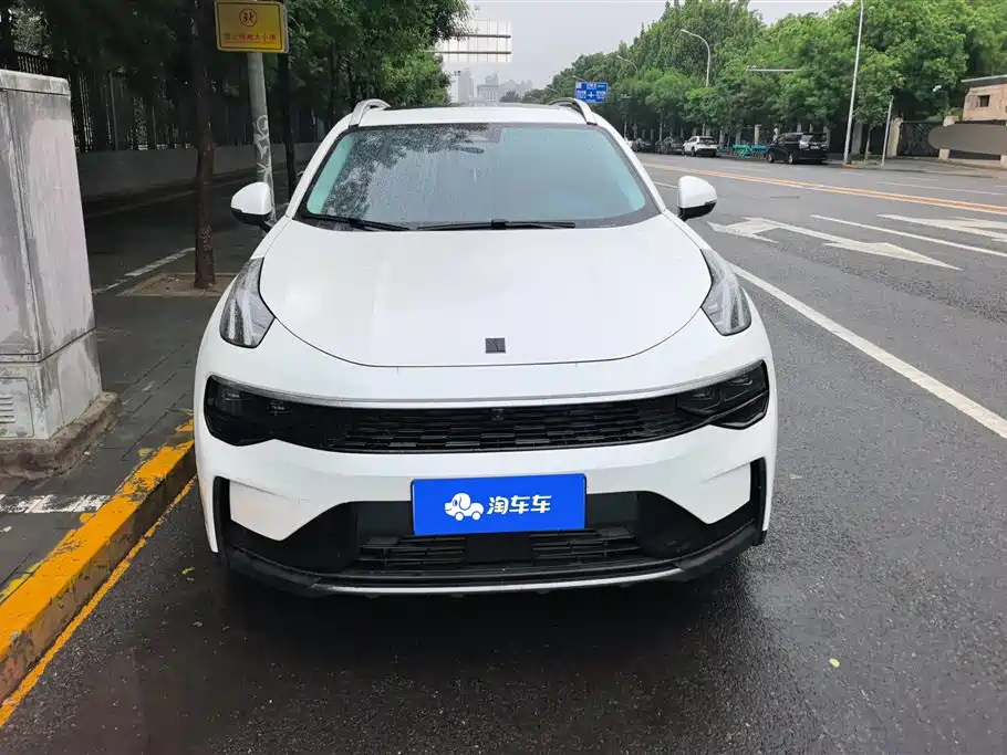 Lynk & Co 01 2023 2.0TD 2WD Asian Games Edition фото 2