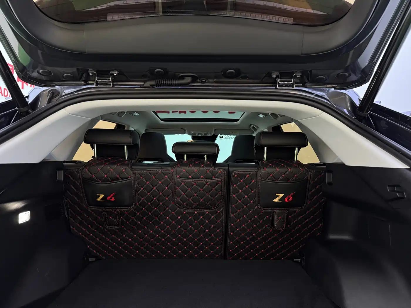 Photo 35 - Changan Oshan Z6