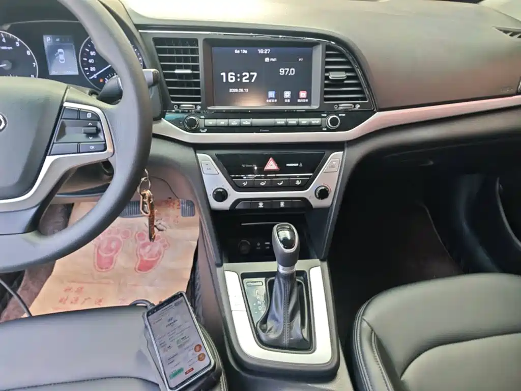 HYUNDAI LEAD