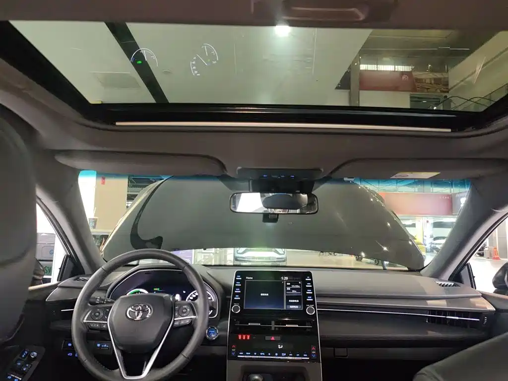 Toyota Avalon 2019 Hybrid 2.5L Luxury Edition China VI фото 18