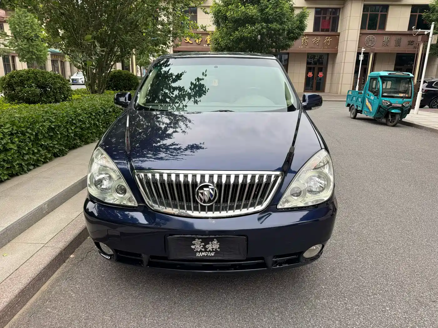 Buick GL8 2014 2.4L Classic Edition фото 2