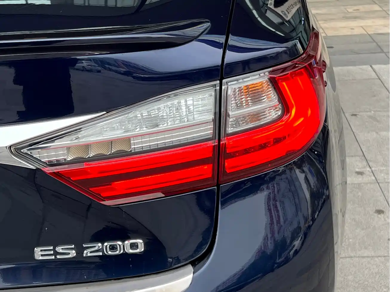 Lexus ES 2015 200 Elite Edition фото 18