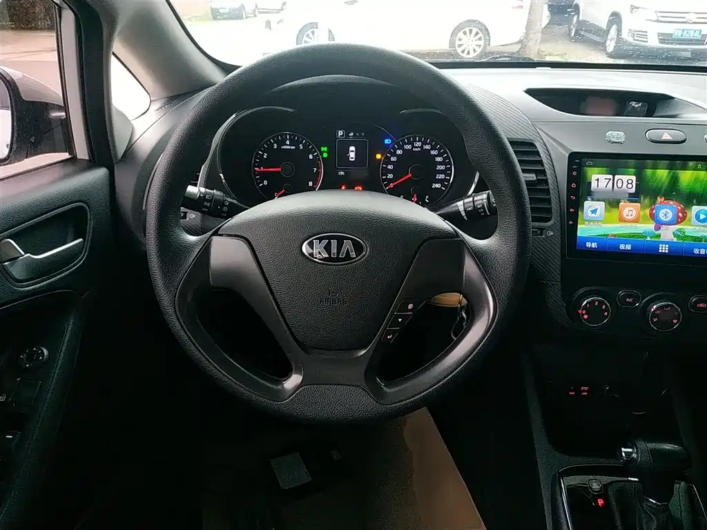 Kia K3 2016 1.6L Automatic GLS фото 11