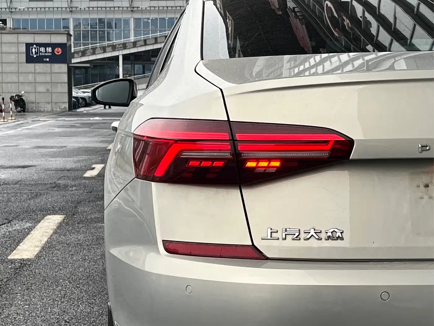 Volkswagen Passat 2019 330TSI Elite Version China VI фото 7