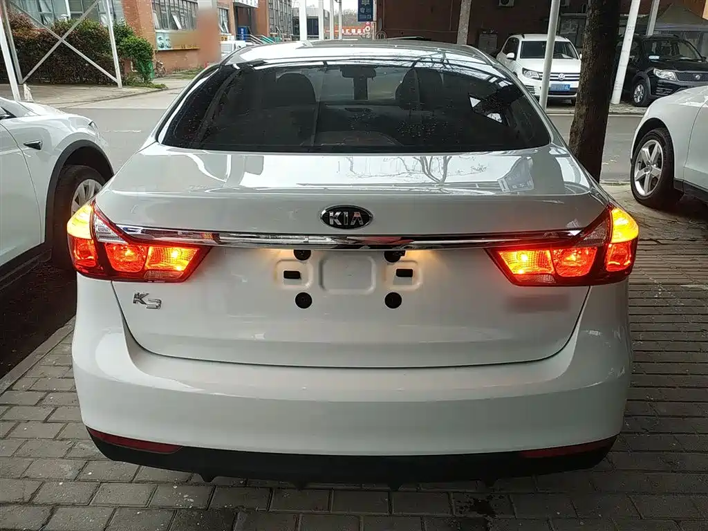 Kia K3 2016 1.6L Automatic GLS фото 6