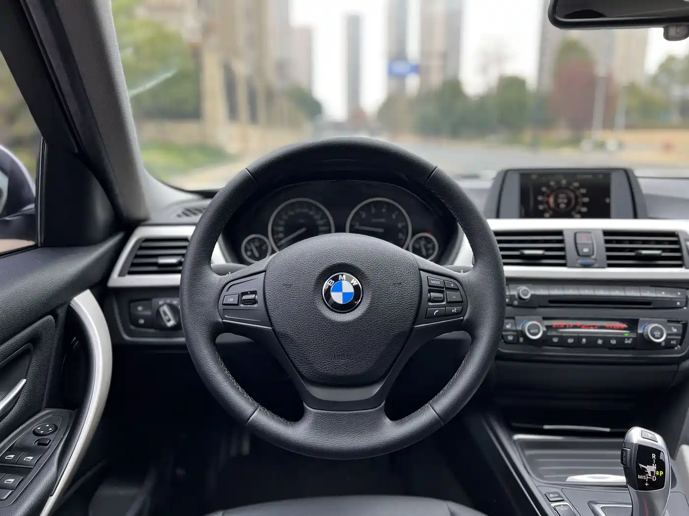 BMW 3 Series 2015 320i Super Joy Fashion фото 14