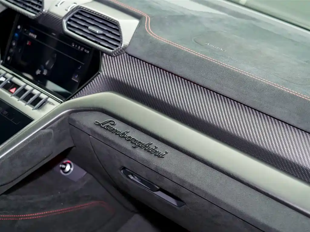 Lamborghini Urus 2022 4.0T V8 Performante фото 21