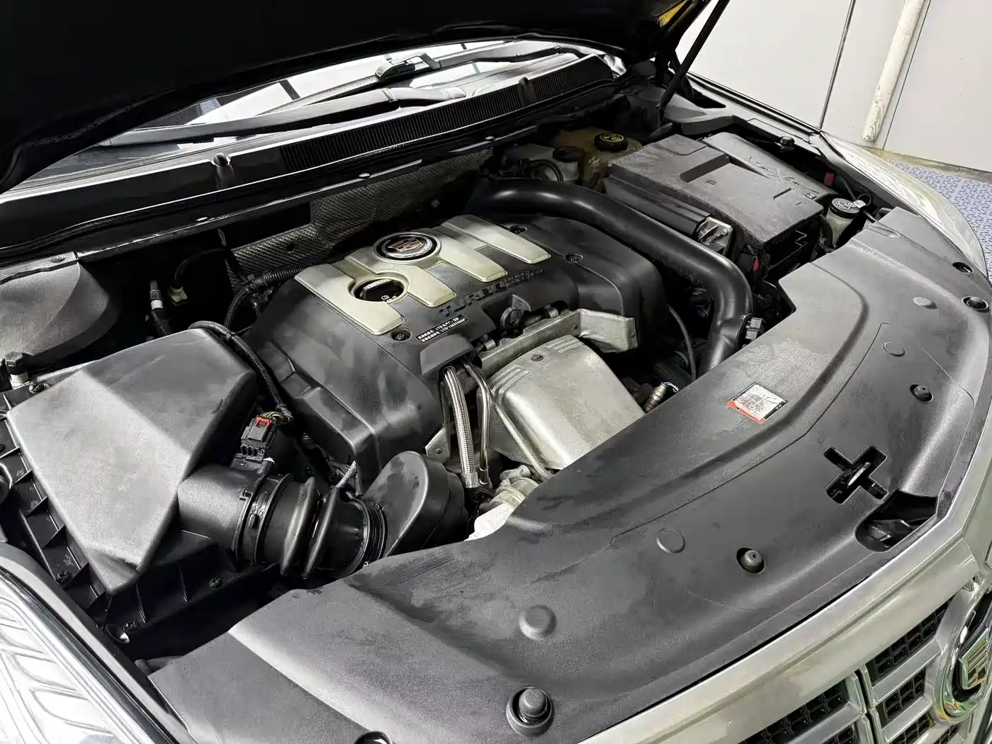 Photo 11 - Cadillac XTS