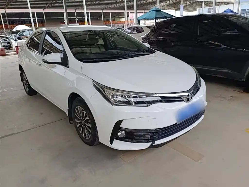 Toyota Corolla 2017 Facelift 1.2T S-CVT GL фото 4
