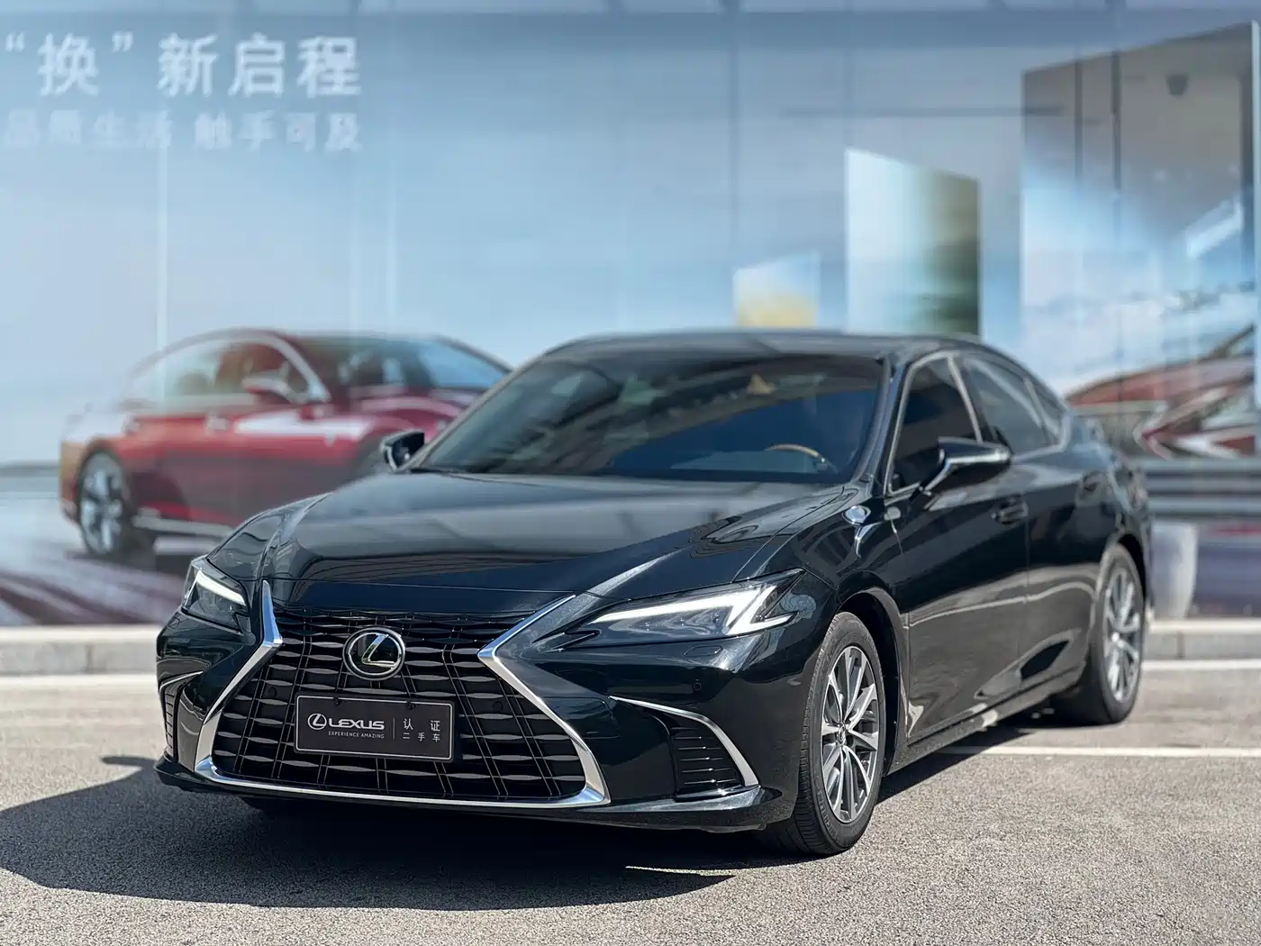 Lexus ES 2025 300h Ultimate Edition