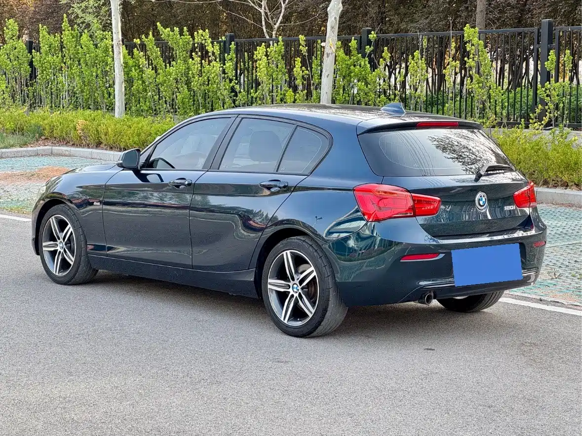 BMW 1 Series (Import) 2015 120i Sport Design Package фото 16