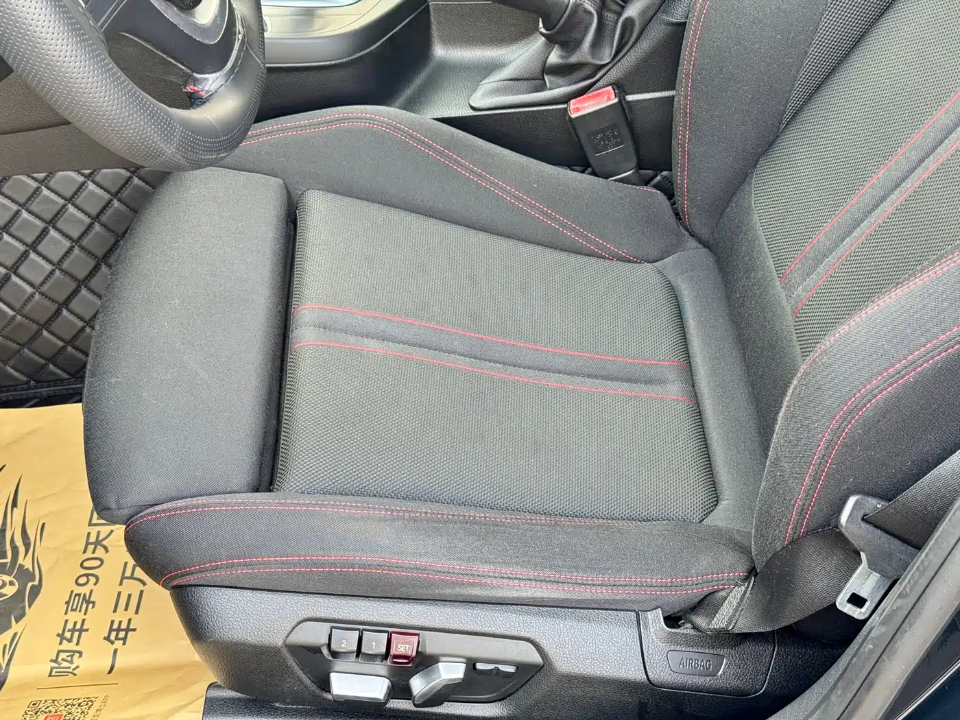BMW 1 Series (Import) 2015 120i Sport Design Package фото 9