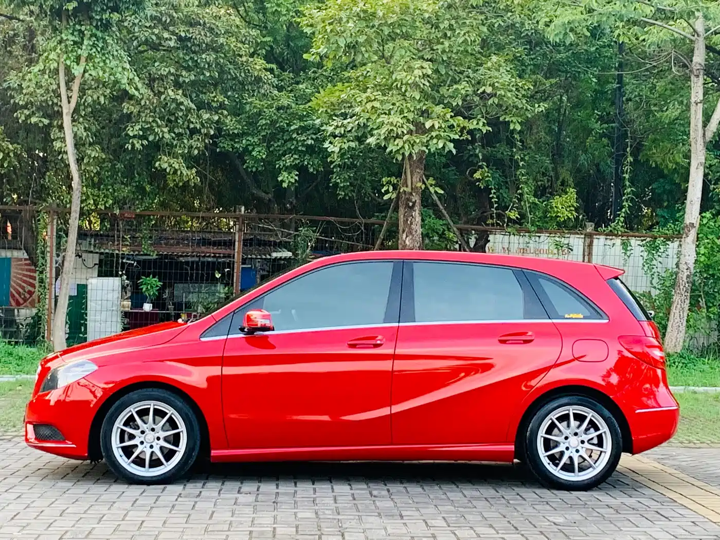 Mercedes-Benz B-Class 2012 B 180 фото 3