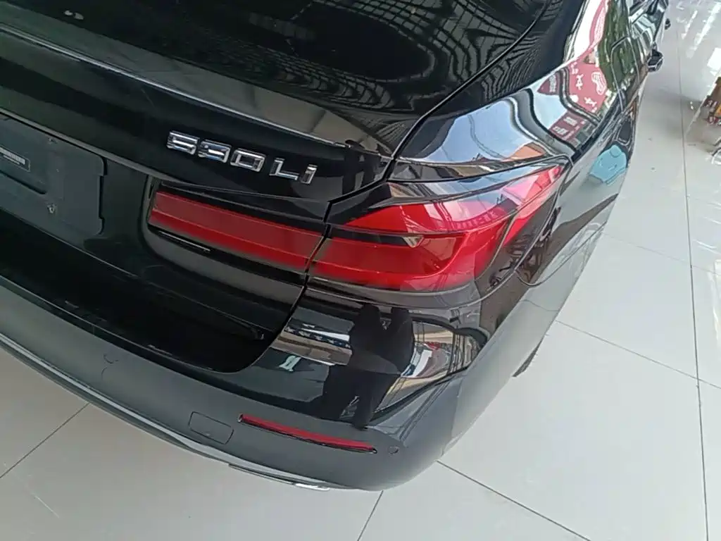 Фото 8 - BMW 5 Series
