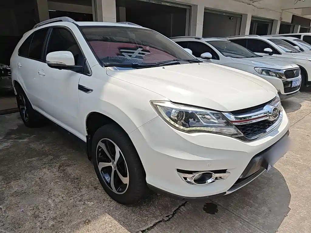 BYD S7 2017 2017 2.0T Automatic Luxury Model