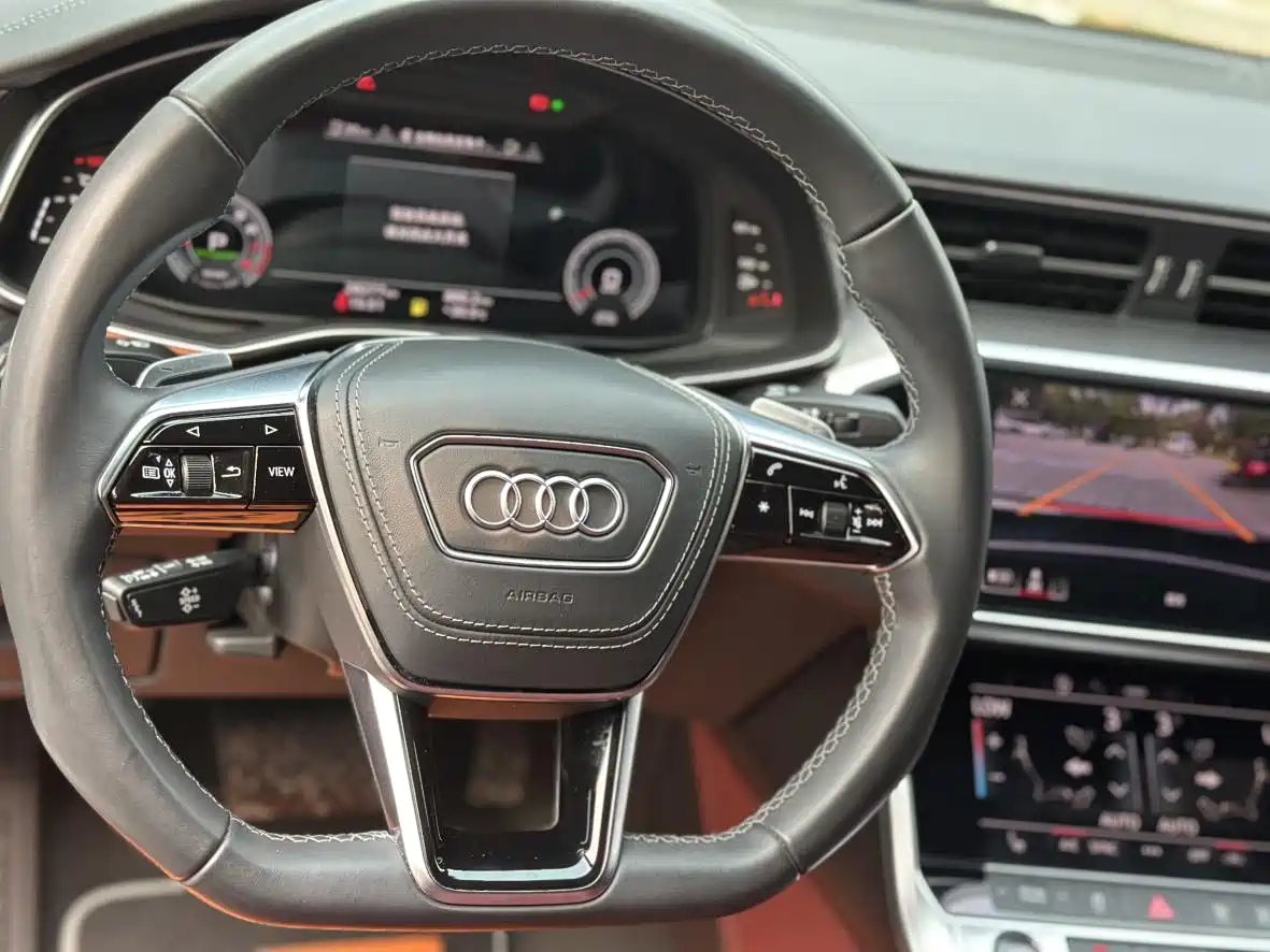 Audi A7L 2024 45 TFSI quattro S-line Black Warrior Edition фото 7