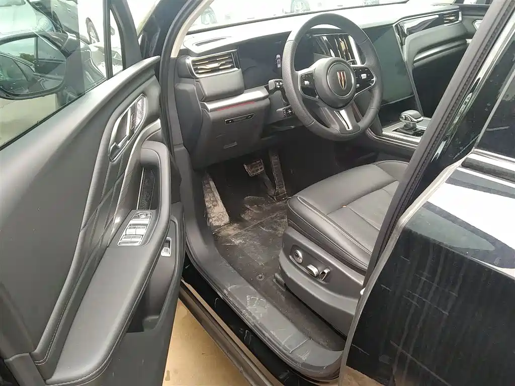Hongqi HS7 PHEV 2024 2.0T PHEV 4WD Flagship Edition 6-seater фото 16