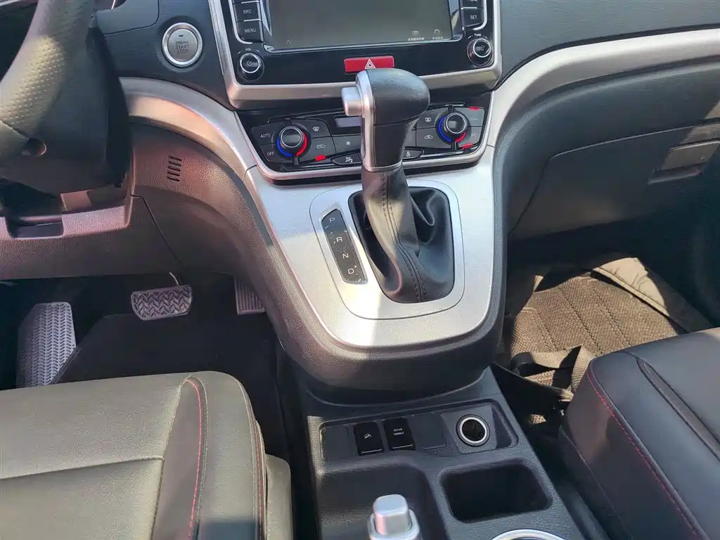 Haval M6 2019 1.5T DCT 2WD Elite Type China VI фото 10