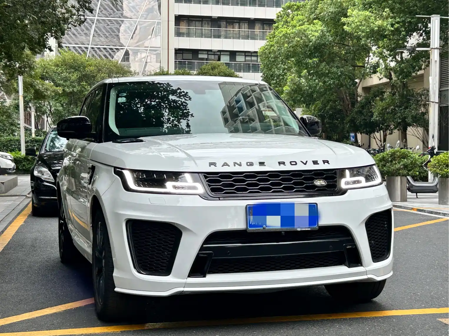 Фото 3 - Land Rover Range Rover Sport