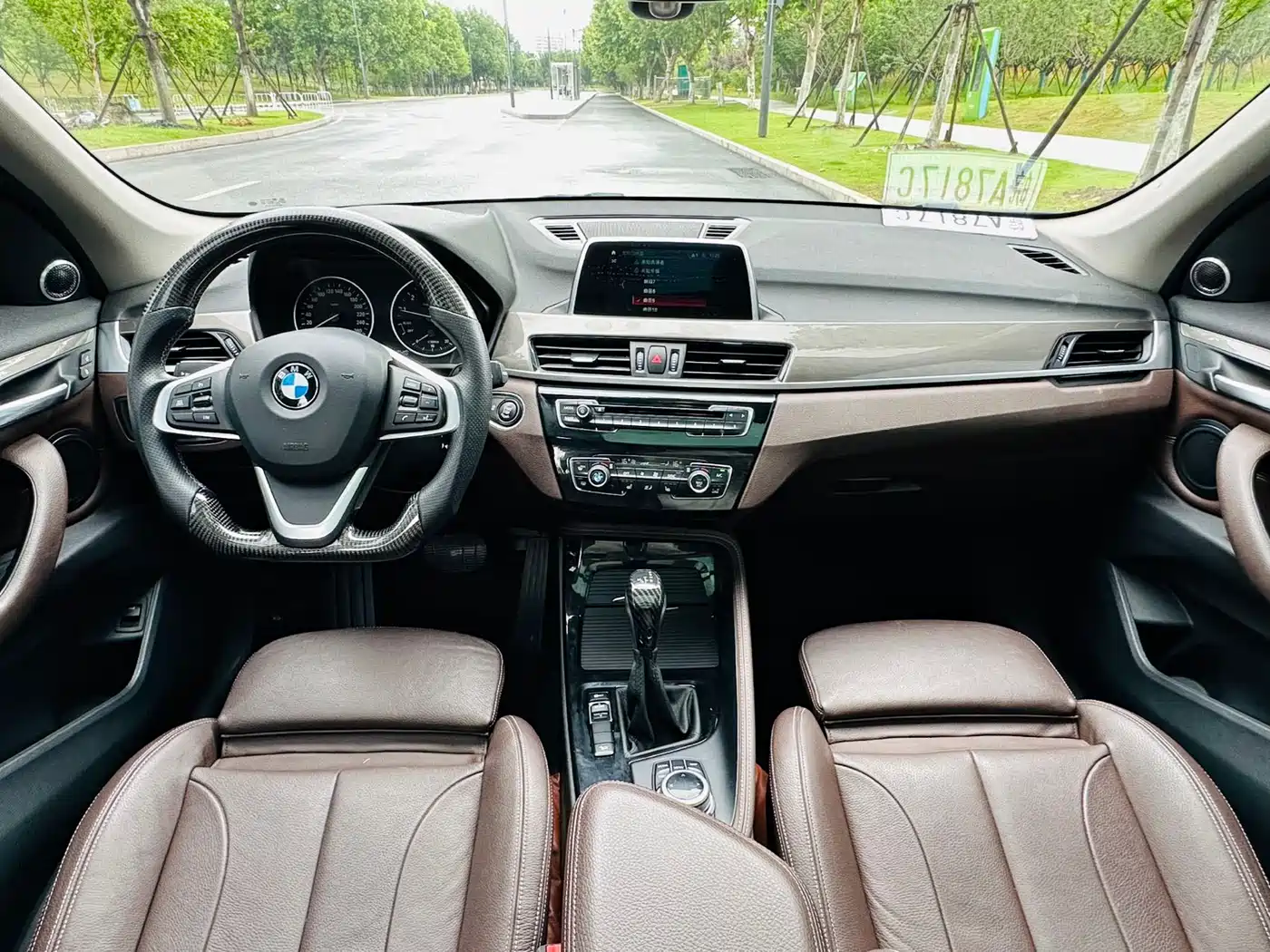 BMW X1 2018 xDrive20Li Premium Model фото 9