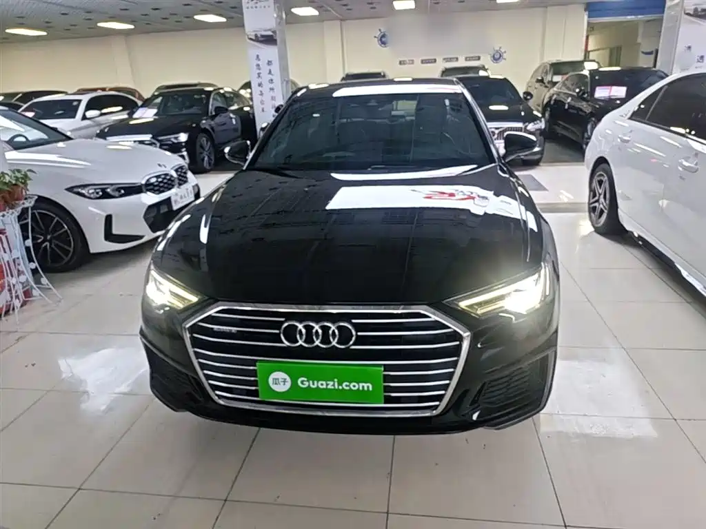 Audi A6L 2021 40 TFSI Luxury Sport фото 3