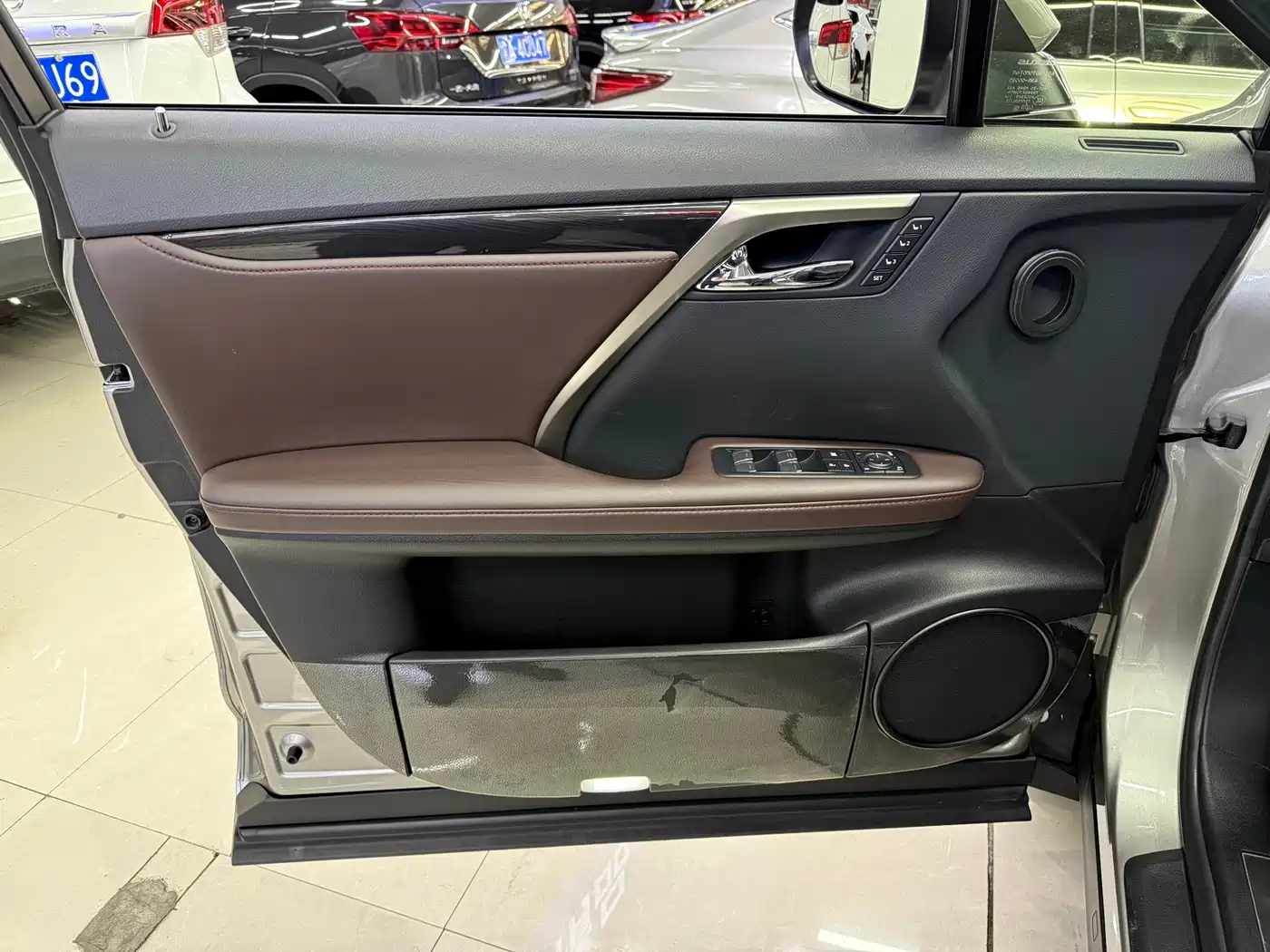 Lexus RX 2016 300 4WD Elegance Edition (China V) фото 12