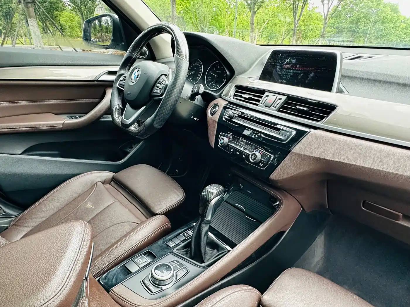 BMW X1 2018 xDrive20Li Premium Model фото 13