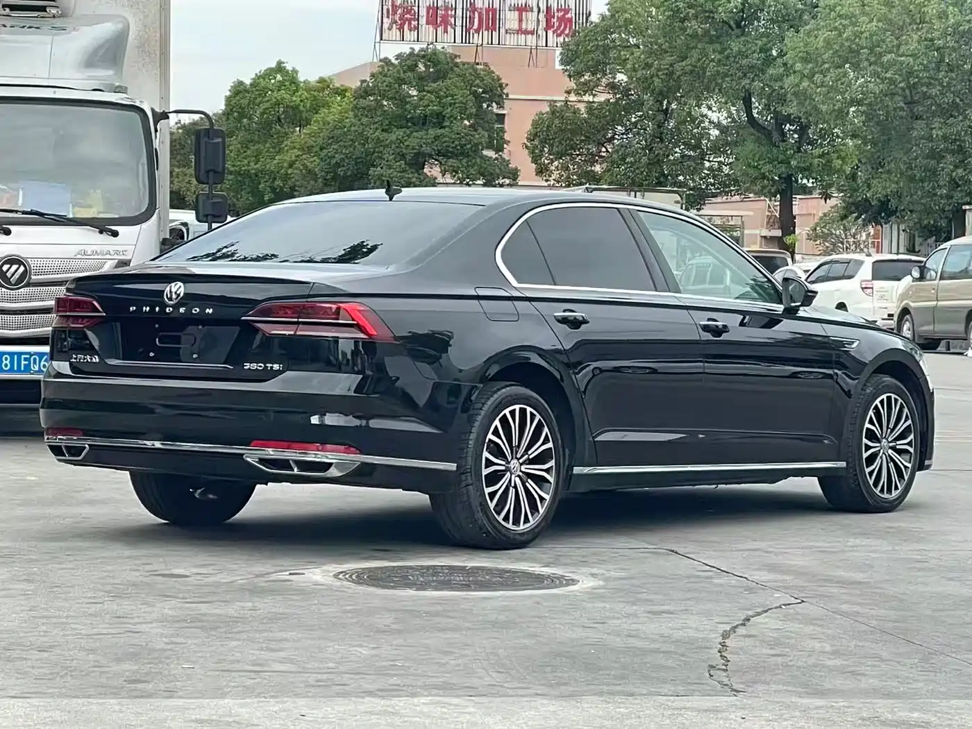Volkswagen Phideon 2016 380TSI 2WD Prestige Luxury Edition фото 9