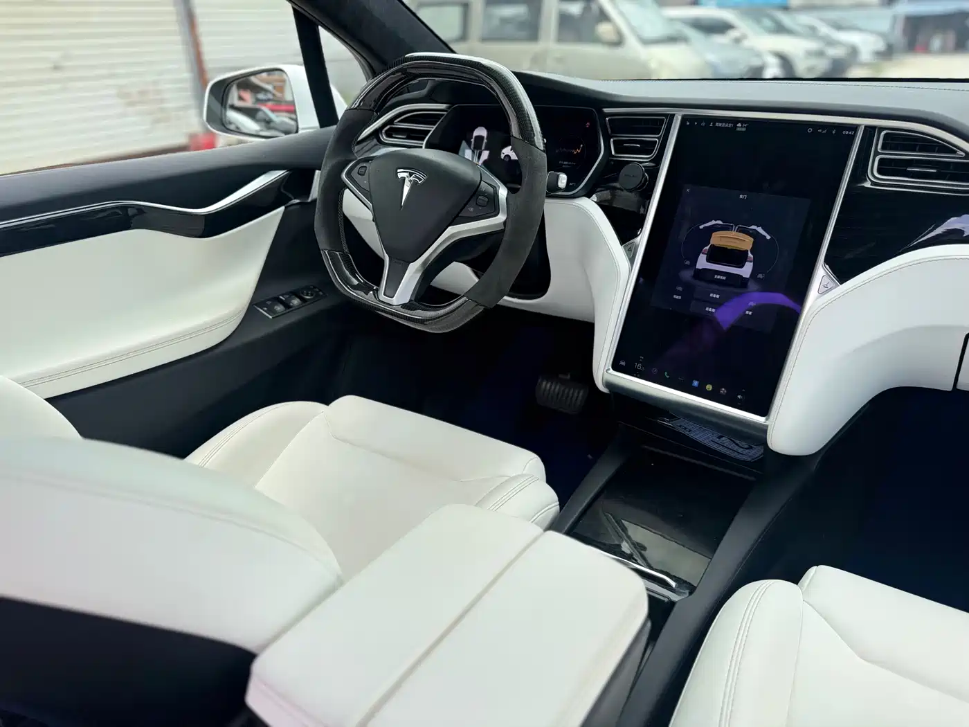 TESLA MODEL X