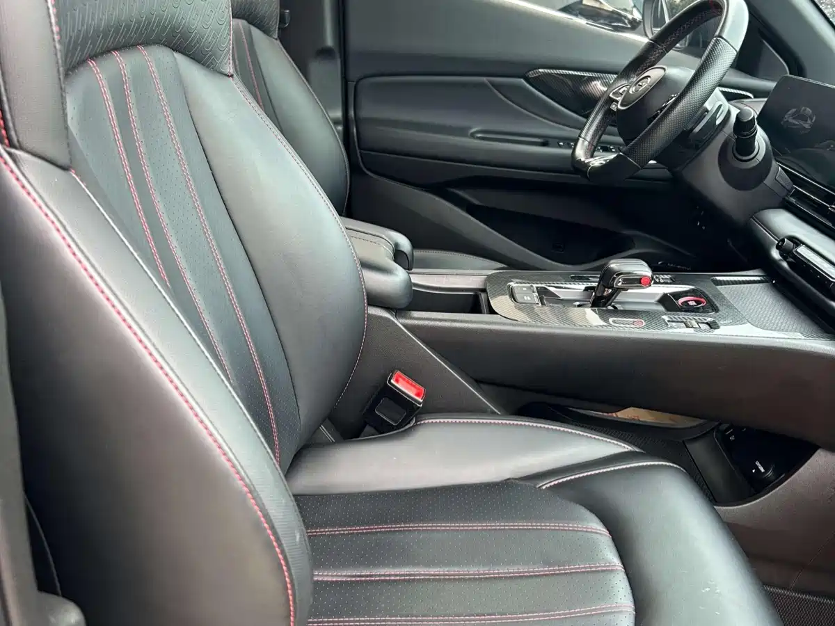 GAC Trumpchi Trumpchi Emkoo 2021 270T DCT J15 Edition фото 7