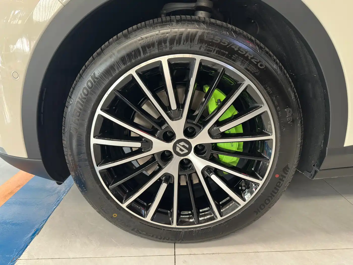 2026 Leapmotor C11